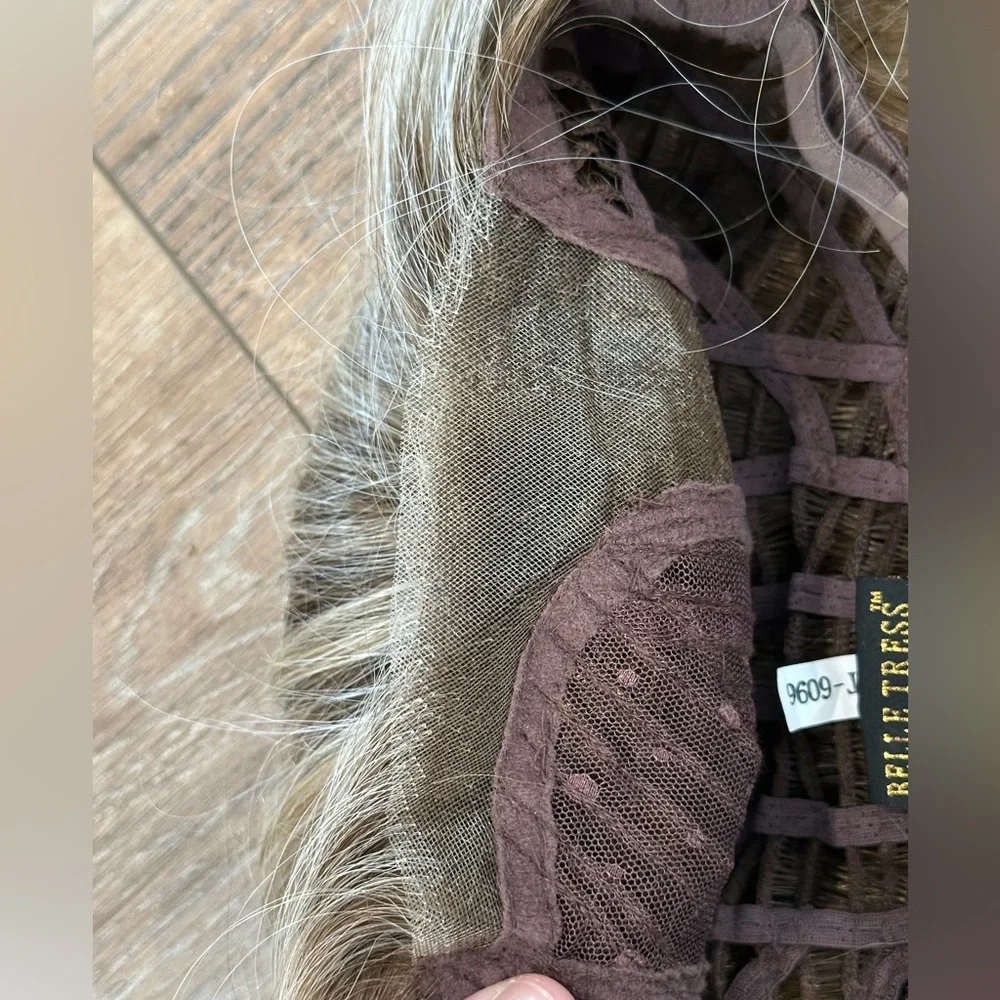 NEW Belle Tress Allegro 18 Wig in Tres Leches Blonde! - Picture 8 of 8